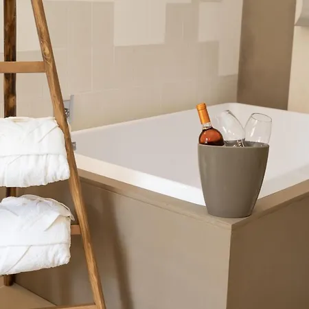 Corte Sant'angelo 4* مونوبولي